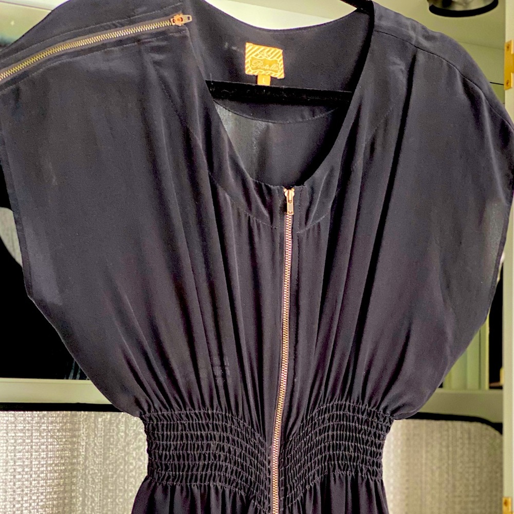 Postella 100% silk dress, sized large. Black with zippered front and shoulder.